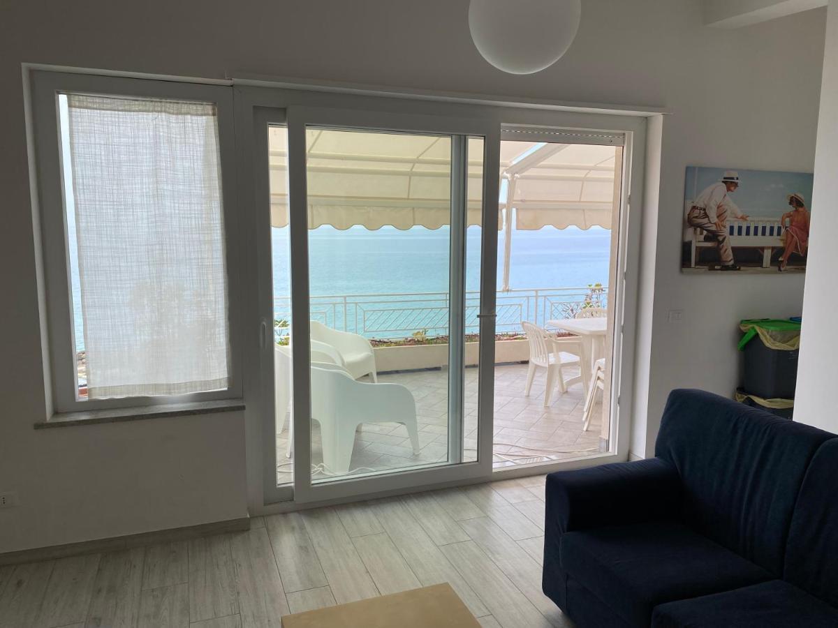 Villa Laura - Sul Mare Pizzo  Exteriér fotografie