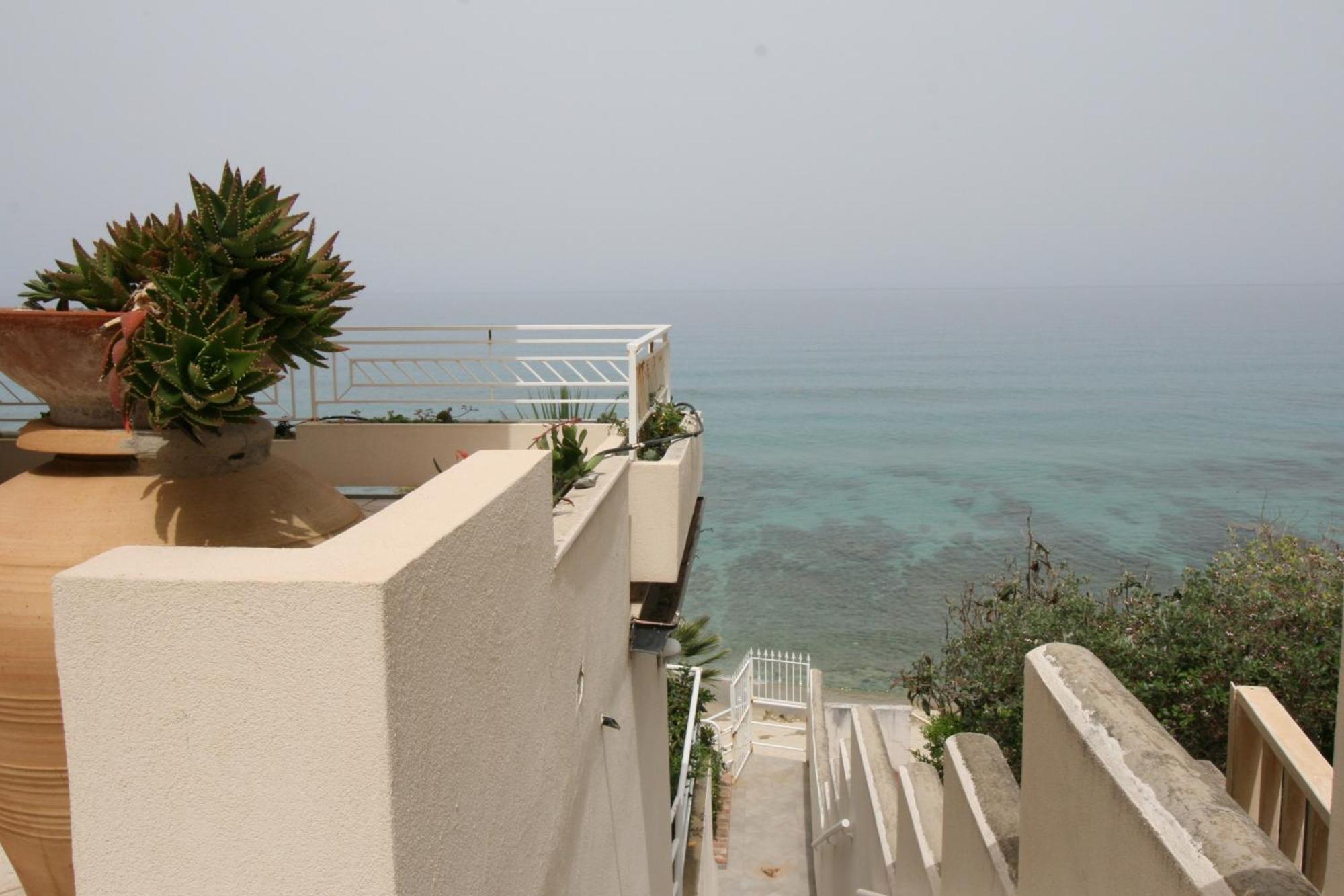 Villa Laura - Sul Mare Pizzo  Exteriér fotografie