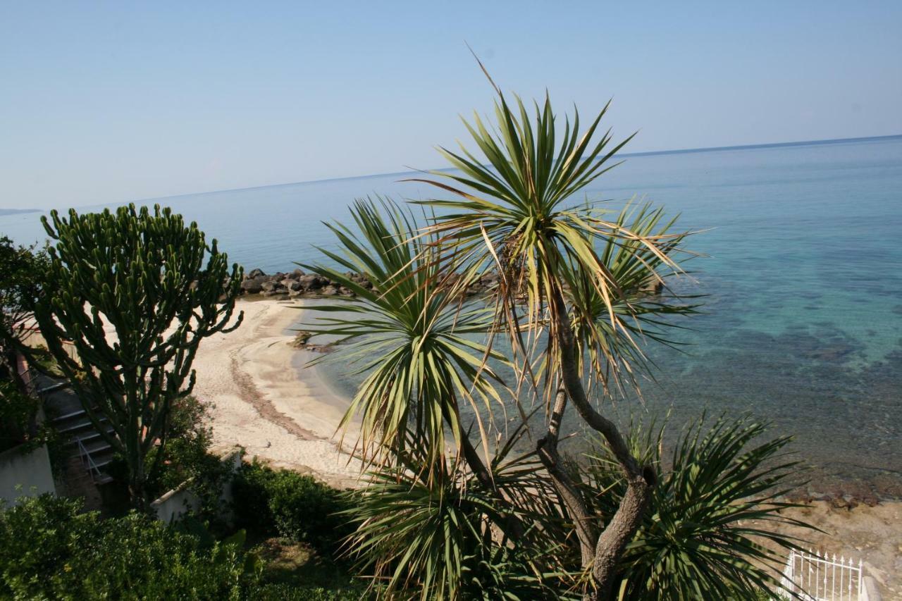 Villa Laura - Sul Mare Pizzo  Exteriér fotografie