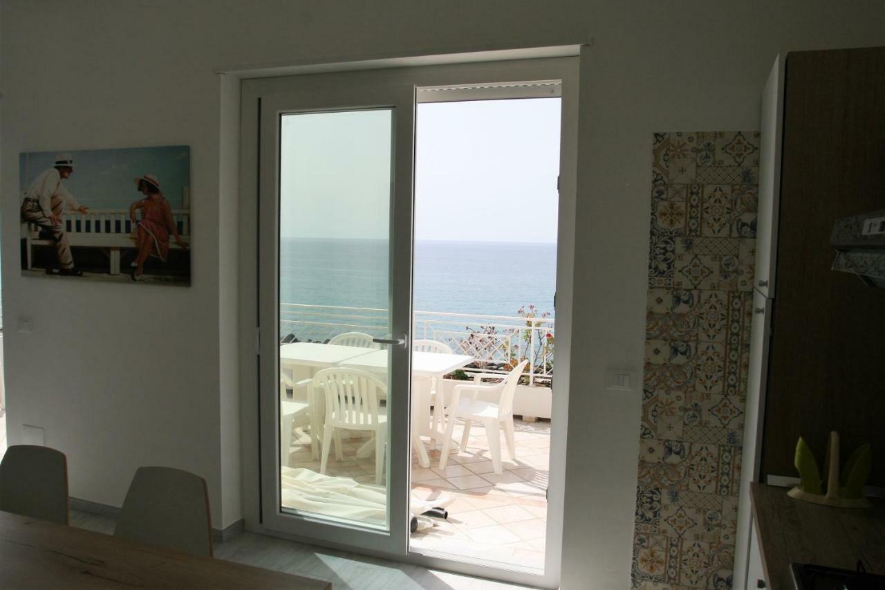 Villa Laura - Sul Mare Pizzo  Exteriér fotografie
